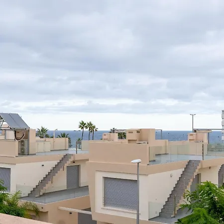 Mil Palmeras Beachfront Bliss * Pilar de la Horadada