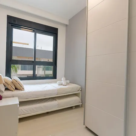 Apartment Mil Palmeras Beachfront Bliss